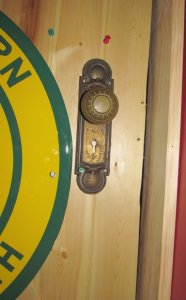 aaarrroomdoorknob.jpg