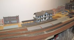 aaa_harlow_station_w_nw_pltfrms.jpg