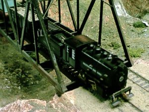 0-4-0 crossing gully.jpg