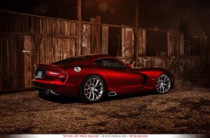 2013_srt_viper_gts_02___press_kit_by_notbland-d4vq4aa.jpg
