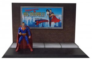 03-SupermanStreetScene.jpg