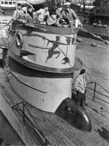 u552 conning photo.jpg