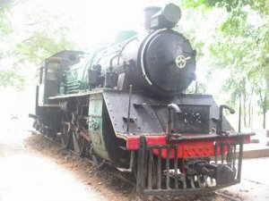 Train7025.JPG