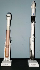Starliner and Crew Dragon.jpg