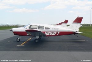 Piper Cherokee.jpg