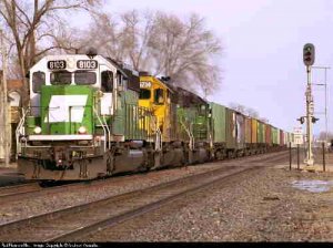 SD40-2_8103.jpg