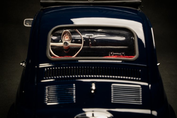 500-blue-interni-da-dietro_DSC0335.mini.jpg