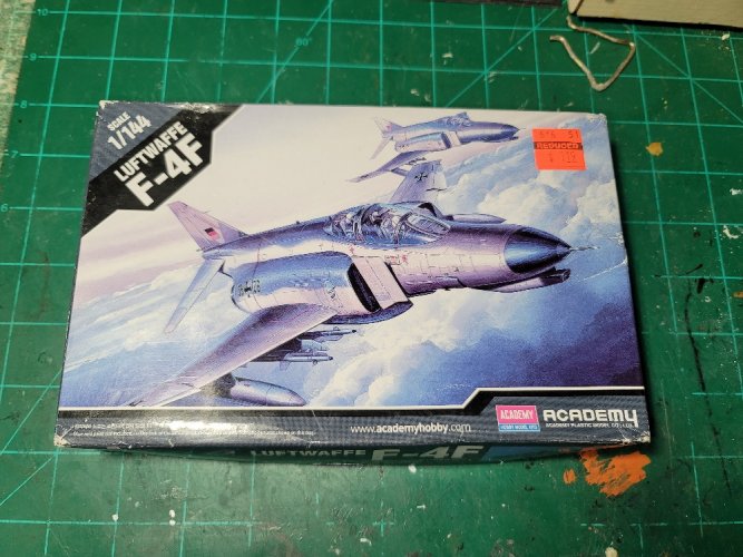 F-4f01.jpg