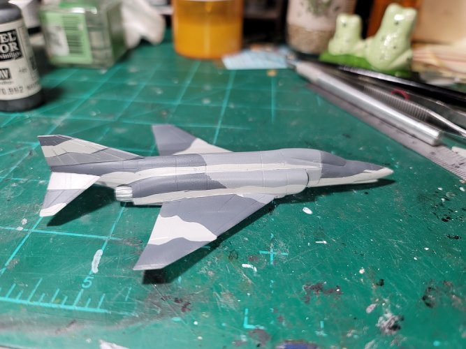 F-4F26.jpg
