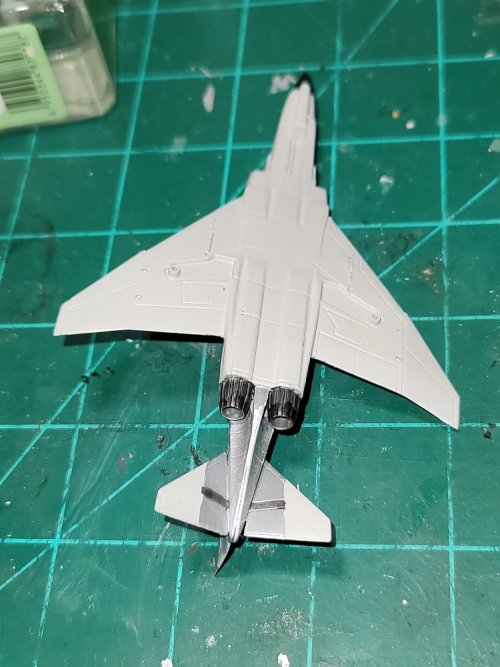 F-4F31.jpg
