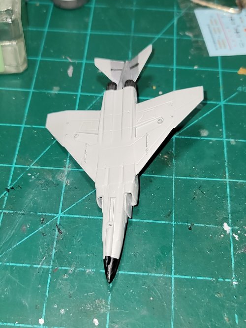 F-4F32.jpg
