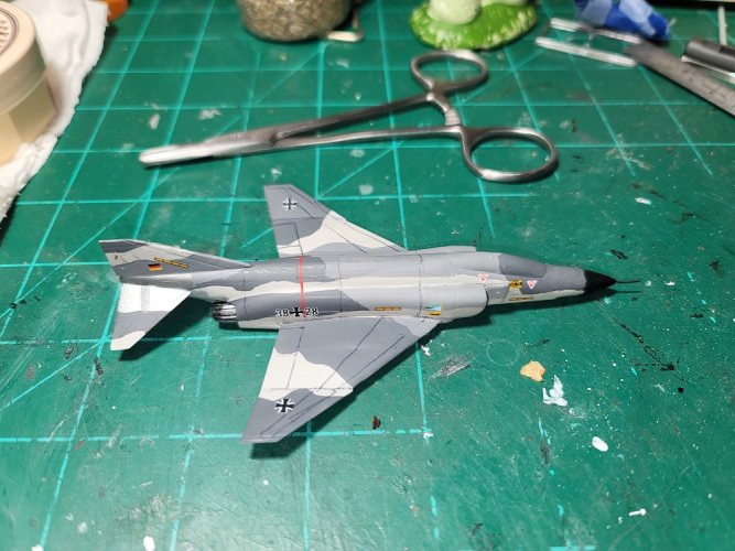 F-4F42.jpg