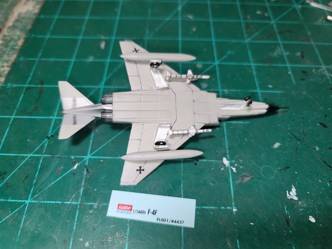 F-4F45.jpg