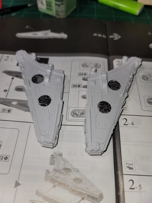 Millenium Falcon 045.jpg
