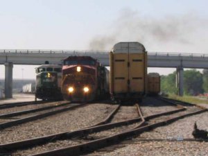BNSF Coming.jpg
