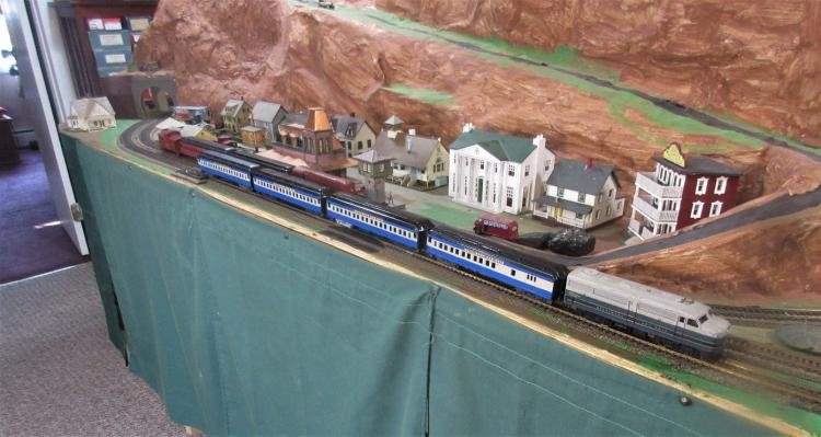 HObbyline Uncataloged B&O trains_-_m.jpg