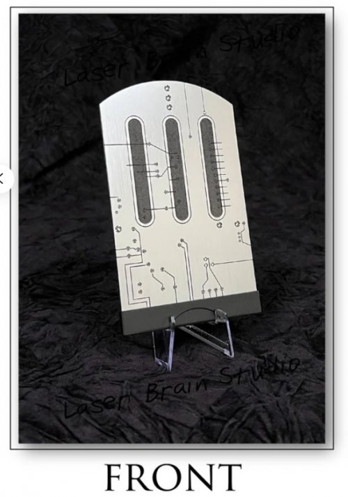 Card_01 Front schuin.jpg