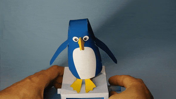 Penguin Ives automata gif.gif