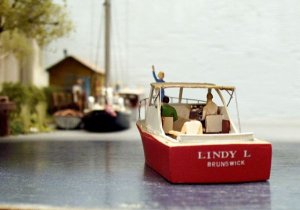 lindyl1.jpg