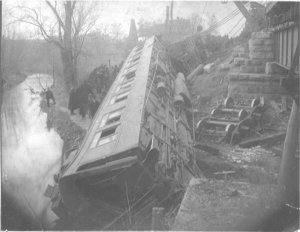 wreck1904w.jpg