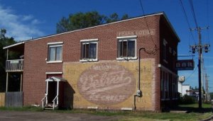 Painted building-Velvet Ice cream.jpg