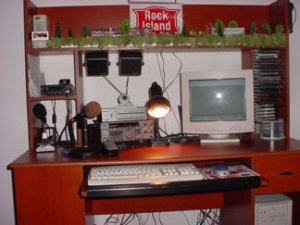 kf4jqdstation.jpg
