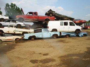 scrap yard 015.jpg