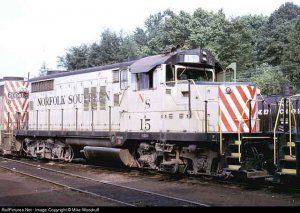 NS GP18 #15.jpg