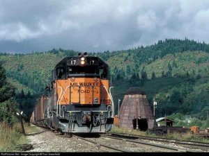 Milwaukee Road SD40-2 #17.jpg