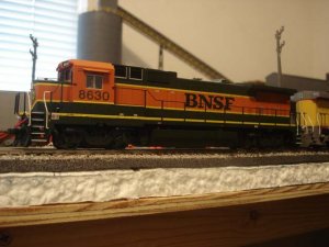 BNSF ENGINE.jpg
