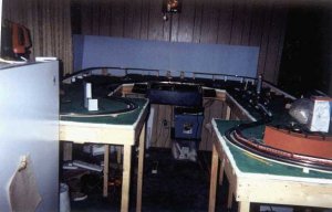 %208layout%2082002.jpg