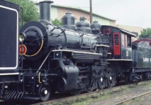 steam2-8-0red.jpg