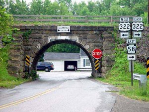 jamestown_stone_arch.jpg