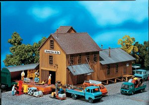 Faller goods shed.jpg