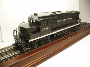 athearn gp30 #2532.jpg