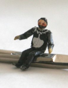 Dude front 03.jpg