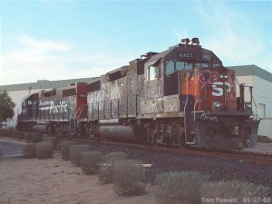 sp_gp38-2s_thf.jpg