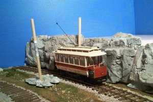 trolley2.jpg