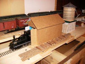 Branchline Enginehouse 003.jpg