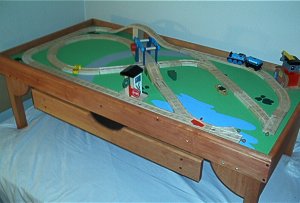 traintable1.jpg