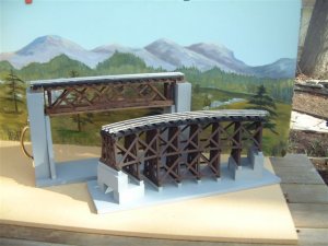 lionel2bridges.jpg