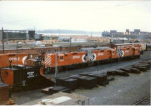 e&n locos pt1 g 20% shrunk.jpg