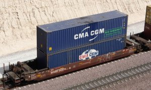 bnsf240079a_040408_summit_01.jpg
