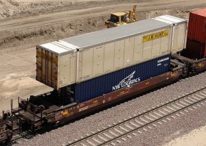 bnsf240137b_01.jpg