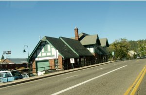 Flagstaff depot1.jpg