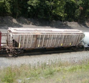 scl covered hopper at sand patch.jpg