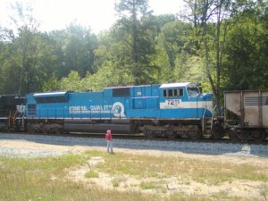 bill king checking out an sd80m at winber.jpg