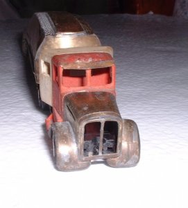 truck 2.jpg