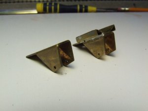 old and new motor mounts.jpg