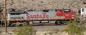 bnsf695_122405_kingman_01.JPG